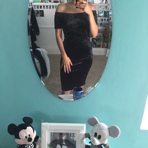 Off the shoulder velvet maxi dress